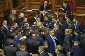 Blocking tribune of parliament