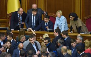 Blocking tribune of parliament