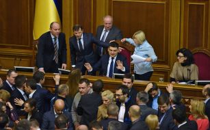 Blocking tribune of parliament