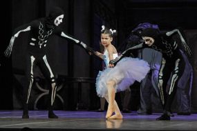 Aleksandra Chernenko during the ballet "Carnival of animals"