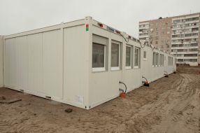 Installation of modular homes for settlers