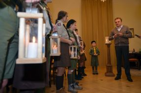 Scouts keep the lamp of fire Bethlehem Peace