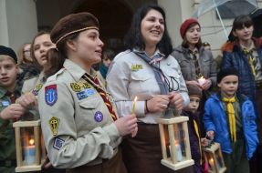Scouts keep the lamp of fire Bethlehem Peace