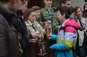 Scouts keep the lamp of fire Bethlehem Peace