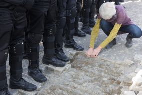 Activists apart pavement