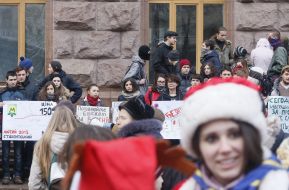 Student action against price increase travel in public transport