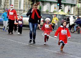 Fancy dress race "St. Nicholas"