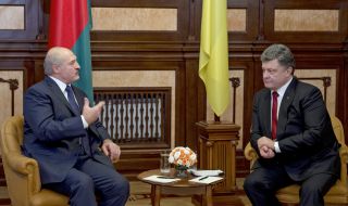 Petro Poroshenko and Aleksandr Lukashenko