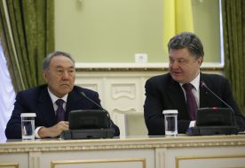 Petr Poroshenko and Nursultan Nazarbayev