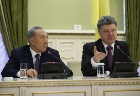 Petr Poroshenko and Nursultan Nazarbayev