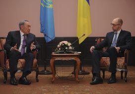 Arseniy Yatsenyuk and Nursultan Nazarbayev