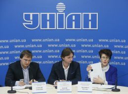 Aleksey Khabatyuk, Andrey Andrusevich and Lyudmila Musina