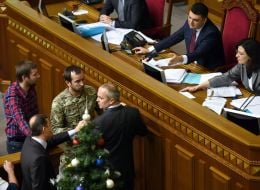 Scuffle in the session hall of the Ukrainian Parliament