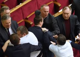 Scuffle in the session hall of the Ukrainian Parliament
