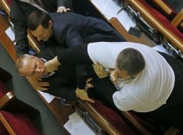 Scuffle in the session hall of the Ukrainian Parliament