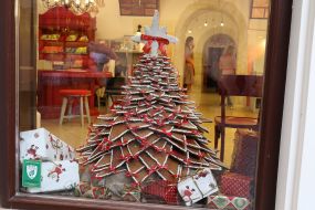 Праздничные рождественские витрины