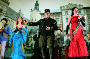 The musical "Queen of Carnival"