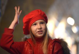 Exhibition of paintings on glass