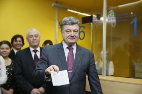 Sergei Radutny and Petr Poroshenko