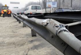 The consequences of an accident on the street. Teligi