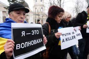 Акция протеста против терроризма "Je suis Volnovakha"