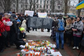 Акция протеста против терроризма "Je suis Volnovakha"