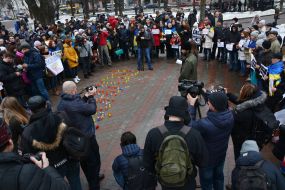 Акция протеста против терроризма "Je suis Volnovakha"