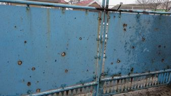 Последствия обстрела поселка Сартана