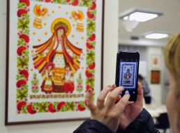 Выставка "Петриковка - душа Украины"