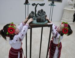 ART TWINS exhibition