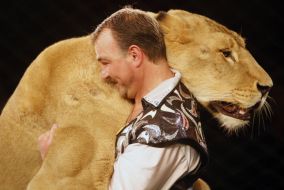 Presentation of new circus program