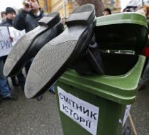 Action "The President and the lustration: 100 days of sabotage"