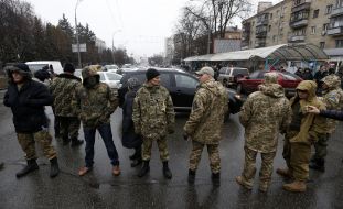 Soldiers of the 24th battalion of "Aydar" picket the Ministry of Defence