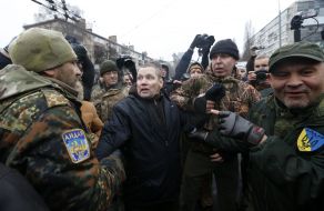 Soldiers of the 24th battalion of "Aydar" picket the Ministry of Defence