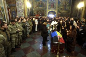 Церемония прощания с бойцом ДУК «Правый сектор» Андреем Прищепюком