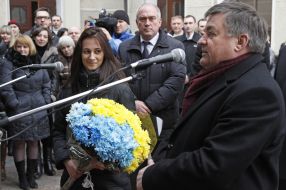 Meeting of five millionth passenger