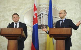Arseniy Yatseniuk and Robert Fico