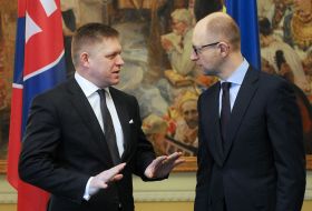 Arseniy Yatseniuk and Robert Fico