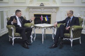 Arseniy Yatseniuk and Robert Fico