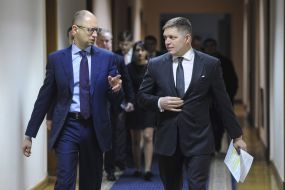 Arseniy Yatseniuk and Robert Fico