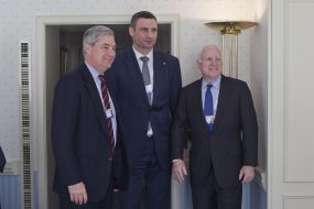 Віталій Кличко та Джон Маккейн