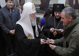 Patriarch Filaret awarded Georgian volunteers