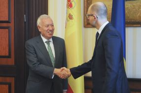 Arseniy Yatsenyuk and Jose Garcia-Margallo y Marfil