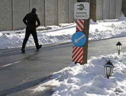 The charging station for electric vehicles