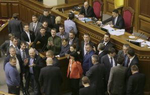 People's deputies blocked the tribun of the parliament 