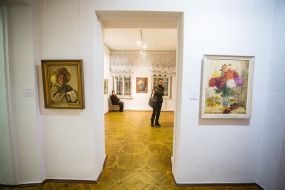 Exhibition "Born Ukraine. Looking from afar"