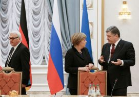 Petro Poroshenko and Angela Merkel