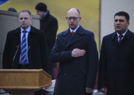 Vladimir Groysman v and Arseniy Yatsenyuk