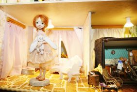 Exhibition of art dolls and contemporary art