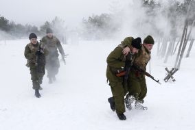 Training of military in the Desna training center